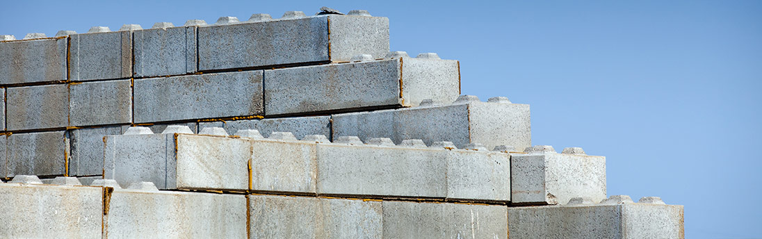 interlocking concrete blocks for house building